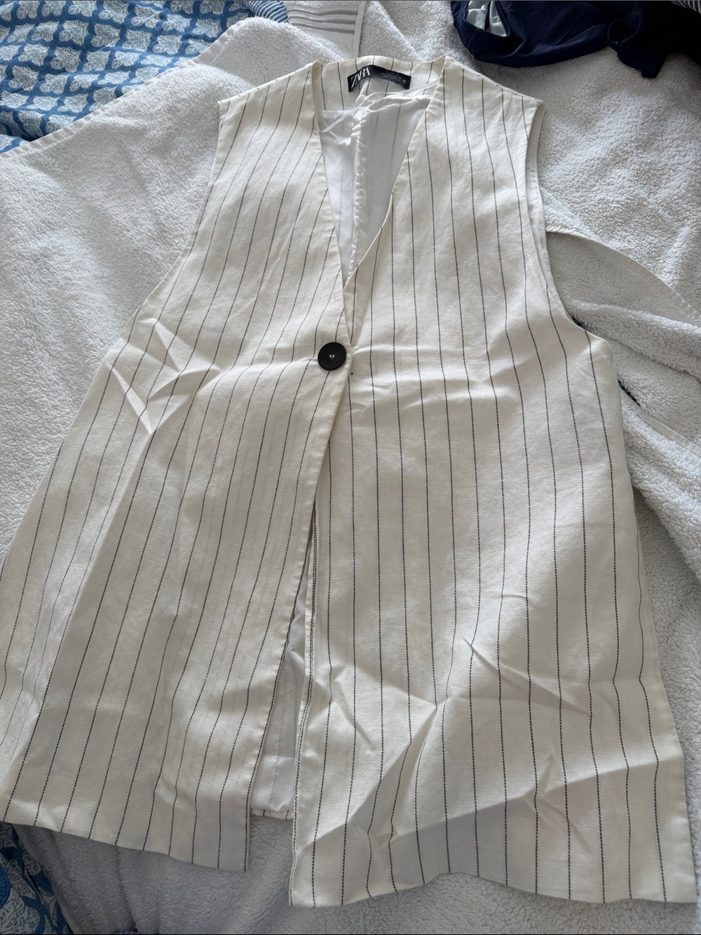 Zara Cream Pinstripe Sleeveless Blazer Vest